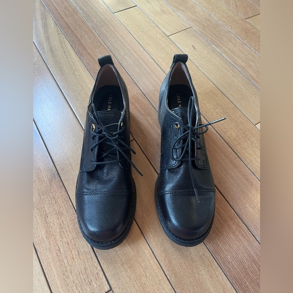 Cole Haan Woman’s Black Leather Lace-Up Heeled Oxfords   Size 11B - Picture 2 of 9